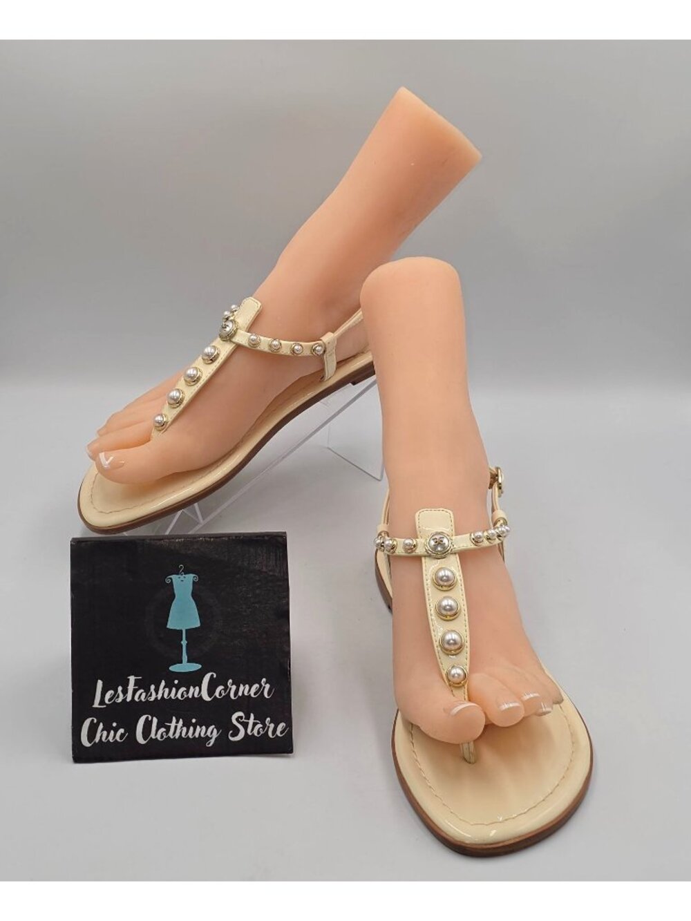 Sam Edelman Women's Cream Patent Leather Gold Pearl Gigi Thong Sandals Sz 9 3828